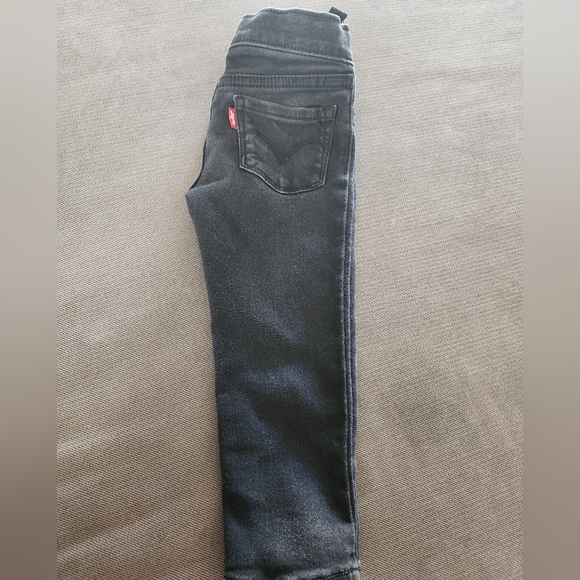 Levi’s Jeggings 2T - Picture 2 of 5